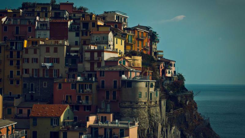 収支バランスの目安｜手取り収入に対する支出の適切な比率とは